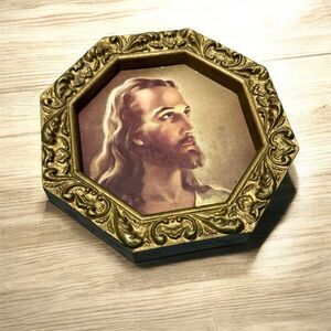 Small Vintage Jesus Religious Praying Gold Scroll Frame Photo Art Wall Decor